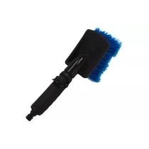 Felnitisztító kefe vízcsatlakozással