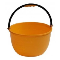 Praktikus, sárga színű vödör pl. mosogatáshoz.