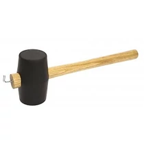 Cövekkihúzóval ellátott gumikalapács.